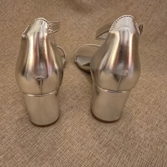 Women's Silver Sandals with Ankle Strap and Stacked Heel, Size 9 - Picture 4 of 5